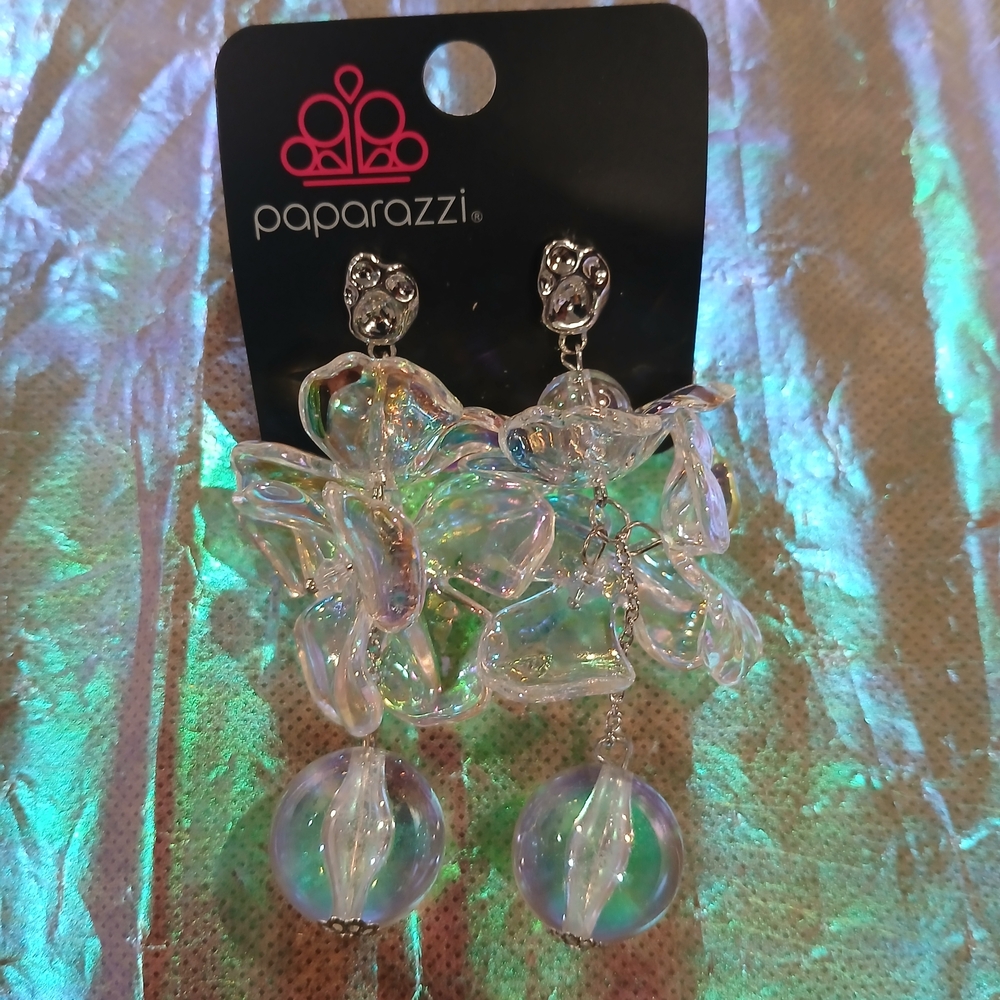 Paparazzi Iridescent Floral Earrings